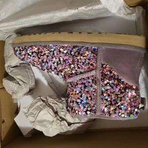 UGG Size 9 Sequin Winter Boots